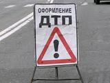 В Петербурге автомобиль сбил трех человек на остановке