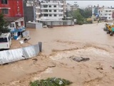 В Непале в результате наводнения и оползней погибли 65 человек