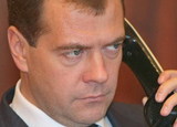 Медведев обсудил продуктовое эмбарго с премьером Исландии