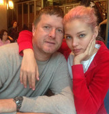 Евгений Кафельников заявил, что у него нет номера дочери Алеси