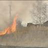 После пала сухой травы загорелись жилые дома в Свердловской области