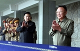 Северная Корея: Не волнуйтесь тетя, дядя уже казнен (ФОТО)