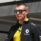 Сергей Сироткин дебютировал за рулем Renault F1