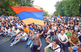 Митингующие в Ереване выдвинули ультиматум властям