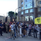 В Одессе российское консульство забросали яйцами