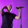 Linkin Park посвятили погибшему солисту новый клип