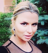 Анну Семенович признали самой сексуальной женщиной года