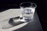 В стакане питьевой воды ученые насчитали более 10 миллионов бактерий