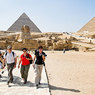 На дороге к египетским пирамидам произошел взрыв: три человека погибли