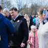 Андрей Воробьев с семьей погибшего на СВО протоирея освятил куличи в одном из храмов Власихи