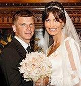Беременная жена Андрея Аршавина продает свадебный наряд в Интернете (ФОТО)