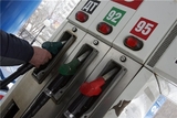 Бензин обходится россиянам дороже новых автомобилей