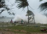 Олланд обещал Вануату поддержку Франции после циклона
