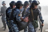 Глава МВД Украины приказал не применять силу против демонстрантов