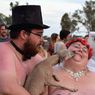 Страдающая ожирением невеста вышла замуж абсолютно голой  (ФОТО)