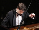 Никита Мндоянц признан лучшим пианистом на международном конкурсе в Кливленде