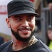 "Позорище": Тимати раздал бесплатно 1000 своих бургеров не снимая перчаток