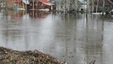 В Свердловской области в зоне паводка оказалось село