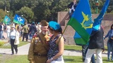 «Крылатая пехота» отметила день ВДВ в Петербурге маршем и арбузами