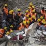 Число жертв под завалами здания в Мумбаи выросло до 28 человек