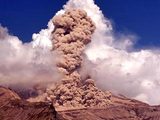 Сразу три вулкана активизировались на Камчатке