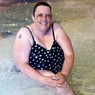 Женщина встала под душ впервые за 30 лет (ФОТО)