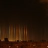 Жители Санкт-Петербурга увидели в ночном небе столбы света