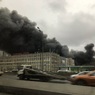 В Гатчине горит крыша торгового центра, а в Петрозаводске - общежитие