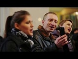 Сотни жителей Евпатории присоединились к украинскому песенному флешмобу
