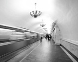 В Москве станции метро и аэропорты проверяют из-за массовых ложных сообщений о минировании