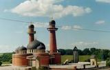 Силовики в дагестанской Эчеде загнали боевика на крышу мечети