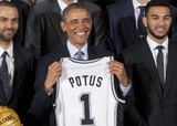 НБА. Обама принял в Белом доме баскетболистов "Сан-Антонио" (ВИДЕО)