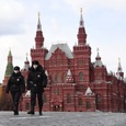 Собянин назвал примерные сроки отмены масочного режима