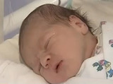 Впервые женщина с пересаженной маткой смогла родить ребенка