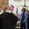 Мишель Обаму обвинили в нарушении исламского этикета