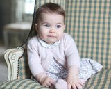 Герцог и герцогиня Кембриджские опубликовали фото принцессы Шарлотты (ФОТО)
