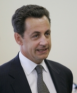 Саркози решил заняться личной жизнью и завершить свою политическую карьеру