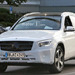 Mercedes-Benz готовится к премьере обновленного кроссовера GLC