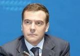 Медведев хочет, чтобы мобильники работали в каждой деревне