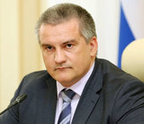 Аксенов заявил, что «вранье» НТВ о бездействии его оскорбляет