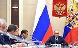 Российские бизнесмены пожаловались Владимиру Путину на Дмитрия Медведева