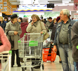 СМИ: Россияне отправились в магазины