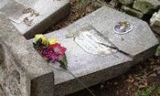 Вандалы разнесли полсотни надгробий на кладбище под Тверью