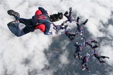 Американец установил мировой рекорд, спрыгнув с высоты 7,6 тыс метров без парашюта