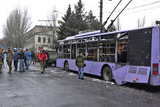 Троллейбус в Донецке попал под обстрел: есть погибшие