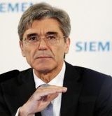Глава Siemens обещает выполнять все санкции против России