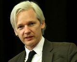 Ассанж сообщил о кончине директора WikiLeaks ‏