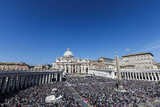 Италия: Рим переполнен туристами и ждут еще - на канонизацию Пап