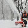 Московский снегопад прибавил утренней работы дворникам