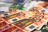 Вывод долларов и евро с брокерских счетов в "Финаме" стал недоступен